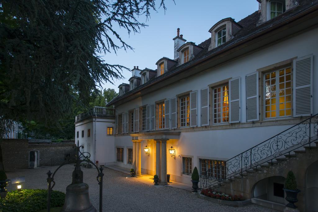 Chateau Du Petit Musigny A Chambolle Exterior photo